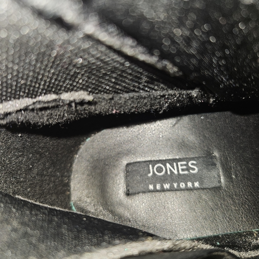 Jones New York Womans Black "Gillie" Ankle Boot Size 10 - Picture 5 of 9
